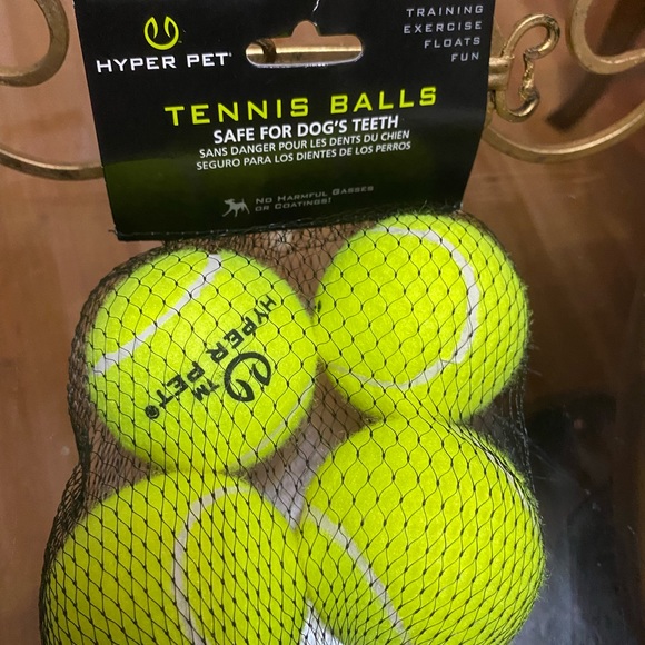 - Brand New Multicolor Tennis Balls Safe For Dog Teeth. - Picture 4 of 6